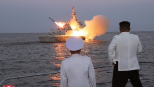 Северная Корея провела запуск стратегических ракет с корабля