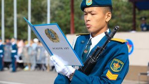 Уланы столичного военного колледжа принесли присягу