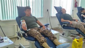 Казахстанские миротворцы сдали  более 20 литров крови для тяжелобольных