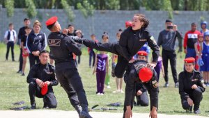 В Узбекистане девушек начнут принимать в военный лицей