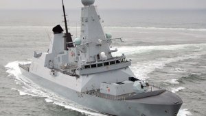 Великобритания направляет военный корабль на Ближний Восток