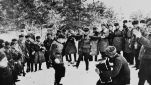 Елочные игрушки из гильз: как встречали Новый год в годы Великой Отечественной войны?