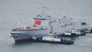 Китайский крейсер отразил военные провокации во время учений