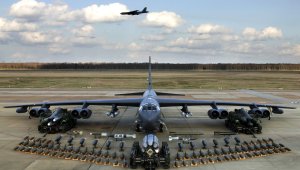 США модернизирует бомбардировщики B-52
