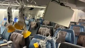 На рейсе Singapore Airlines при турбулентности погиб мужчина