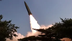 Северная Корея вновь провела испытания баллистических ракет
